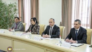 Представители посольства Соединенного Королевства Великобритании и Северной Ирландии в Армении посетили Следственный комитет Армении (фото)
